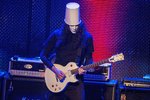 Buckethead-2_result.jpg