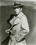 005-humphrey-bogart-theredlist.jpg